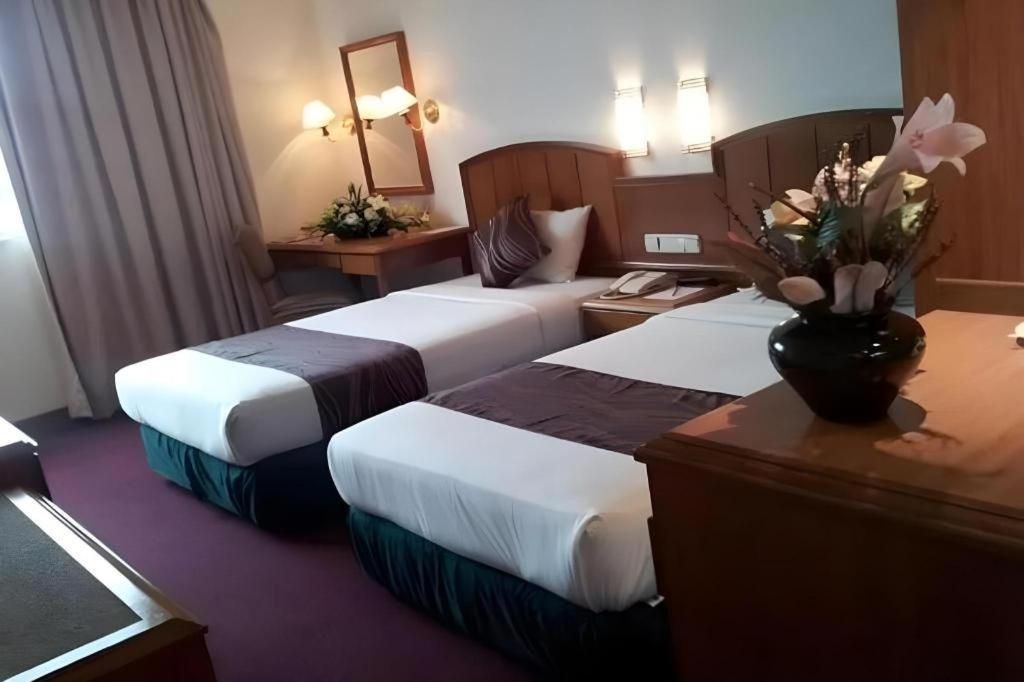 Hotel Continental George Town Buitenkant foto