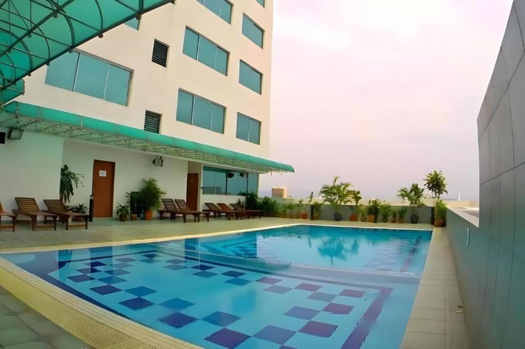 Hotel Continental George Town Buitenkant foto