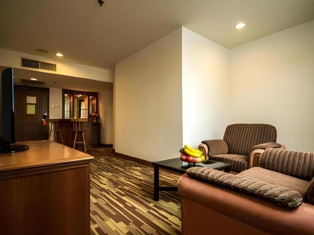 Hotel Continental George Town Buitenkant foto